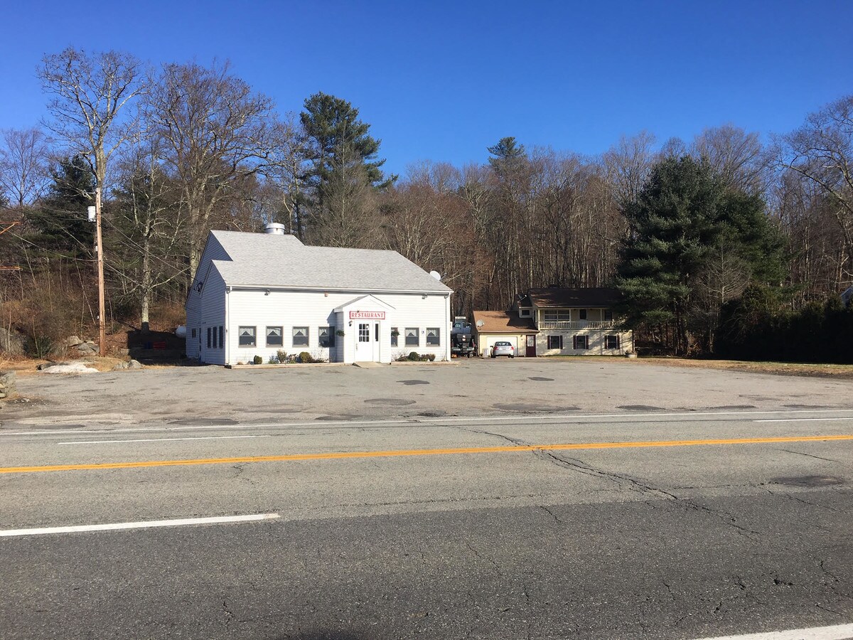 0 & 615, Glocester, RI 02814