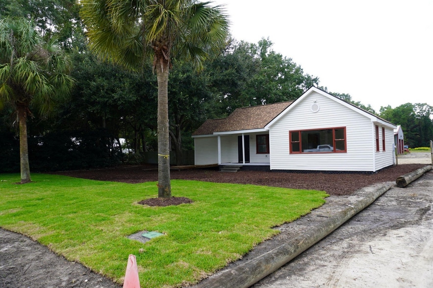 3420 Maybank Hwy, Johns Island, SC for sale - Building Photo - Image 1 of 1
