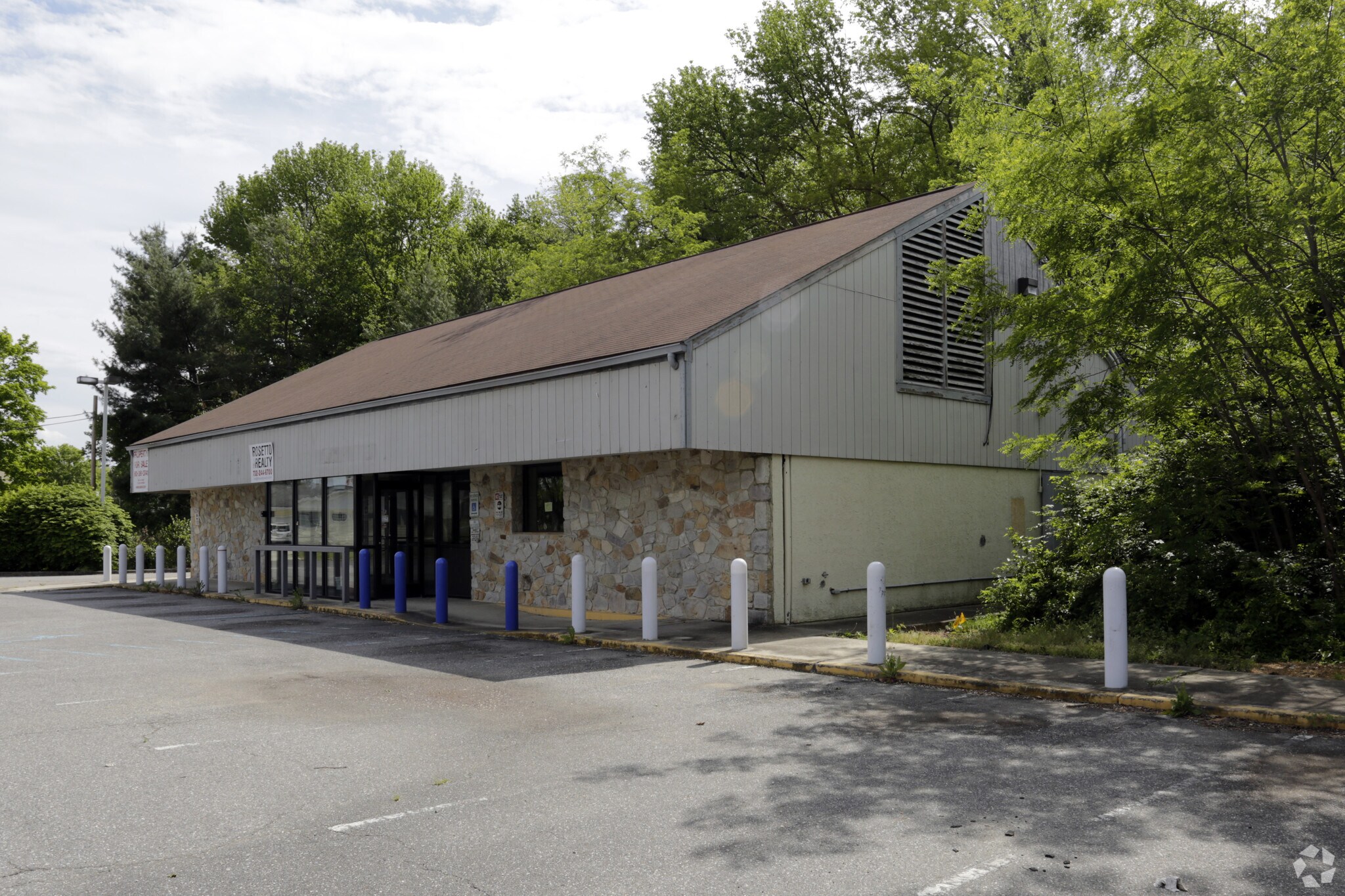 21 Harmony Rd, Gibbstown, NJ for sale Primary Photo- Image 1 of 1