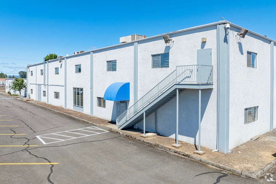 3700 24th Ave, Forest Grove, OR for lease - Building Photo - Image 1 of 15