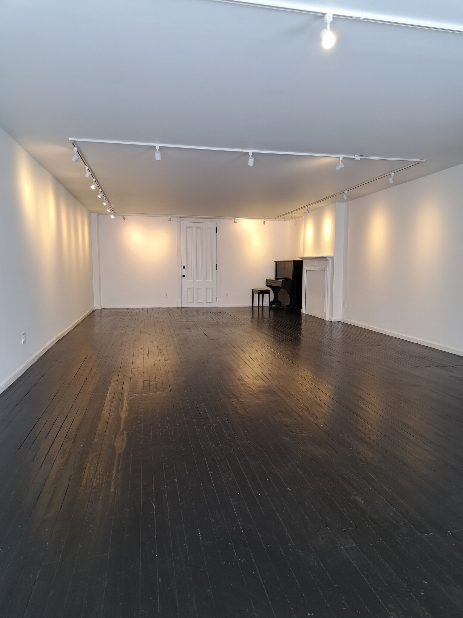 40 2nd St, Athens, NY for sale Interior Photo- Image 1 of 1