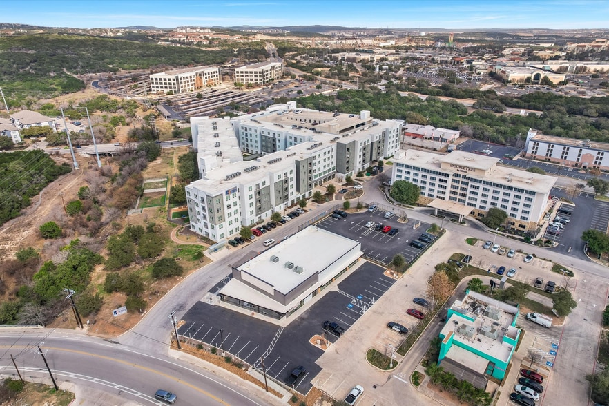 15622 Chase Hill Blvd, San Antonio, TX for lease - Building Photo - Image 3 of 7