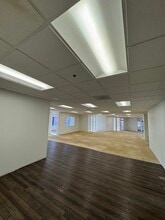 4 Hutton Centre Dr, Santa Ana, CA for lease Building Photo- Image 2 of 9