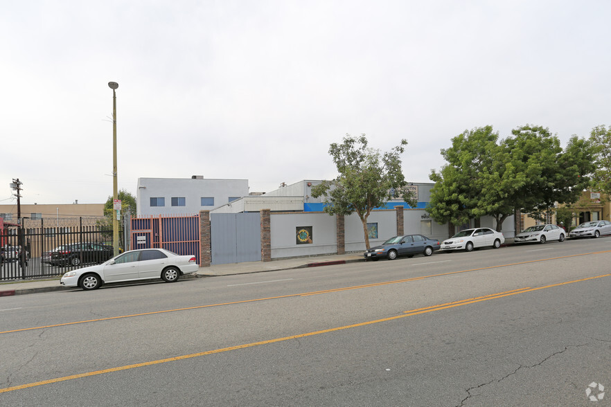 7119 Owensmouth Ave, Canoga Park, CA for sale - Building Photo - Image 1 of 6