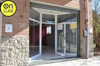 Retail in Bigues i Riells del Fai, Barcelona for lease Interior Photo- Image 2 of 13