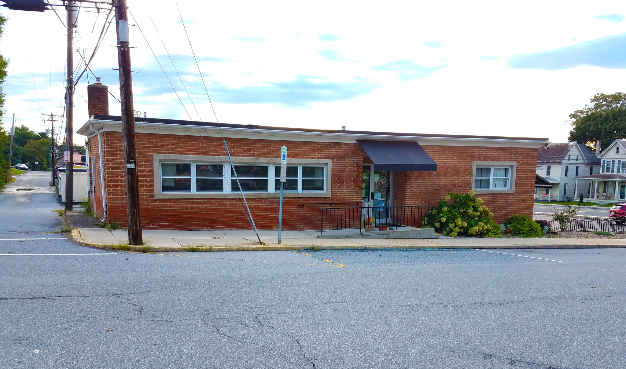 665 Market St, Lemoyne, PA for sale Primary Photo- Image 1 of 1