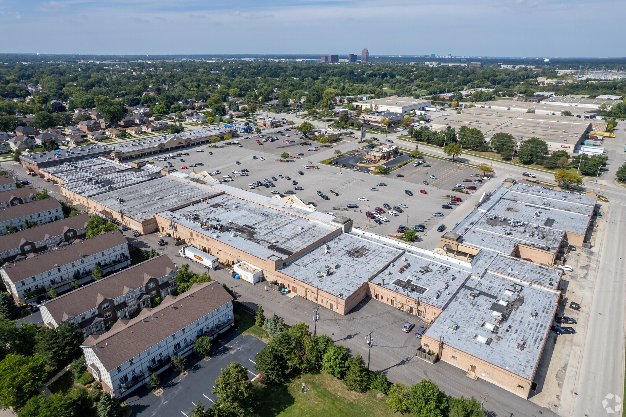 330518 Sq, Wood Dale, IL 60191 Square