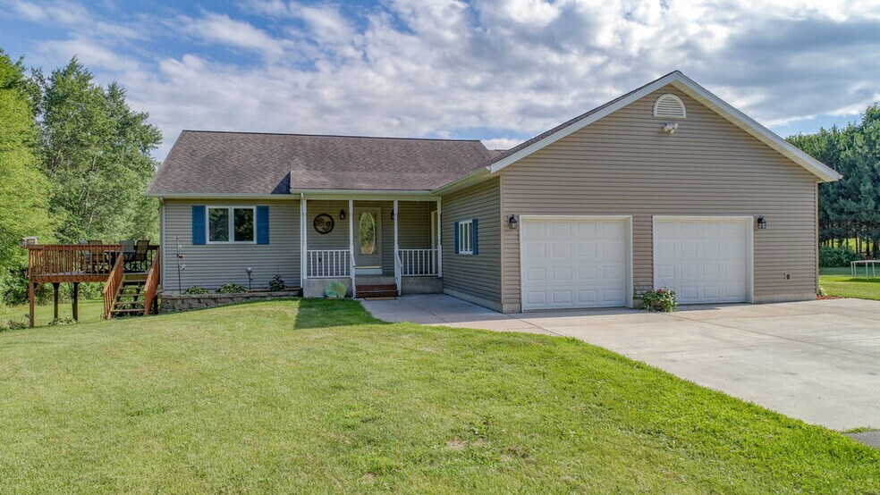 W11383 Worden Rd, Stanley, WI 54768