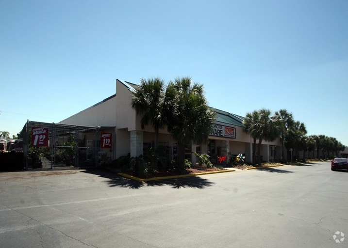 70-138 Plaza Ave, Lake Placid, FL for lease - Building Photo - Image 2 of 2