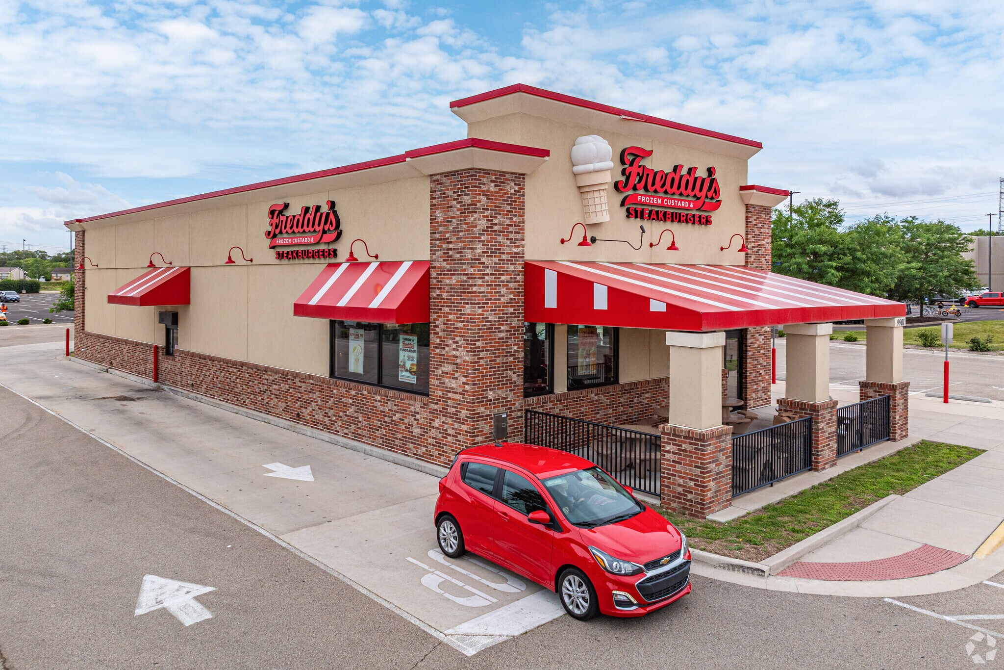 9901 Orlando St, Machesney Park, IL for sale Primary Photo- Image 1 of 5