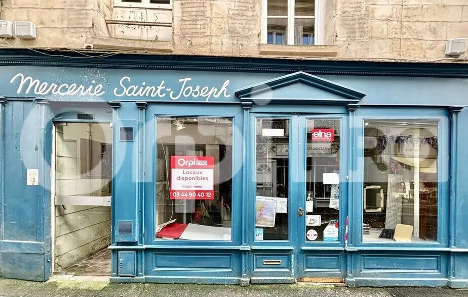 Retail in Compiègne for lease - Building Photo - Image 1 of 5