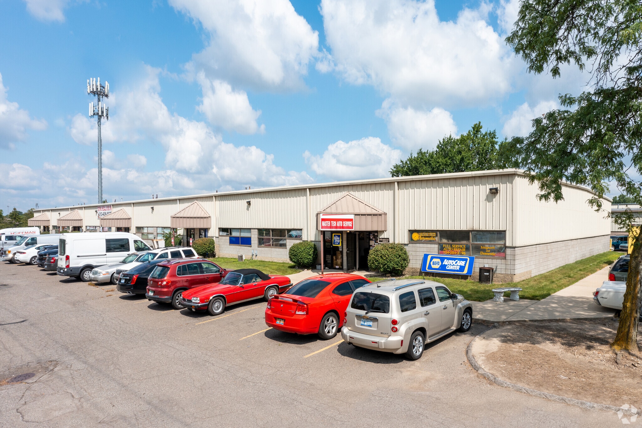 18750 Fort St, Riverview, MI for lease Building Photo- Image 1 of 9