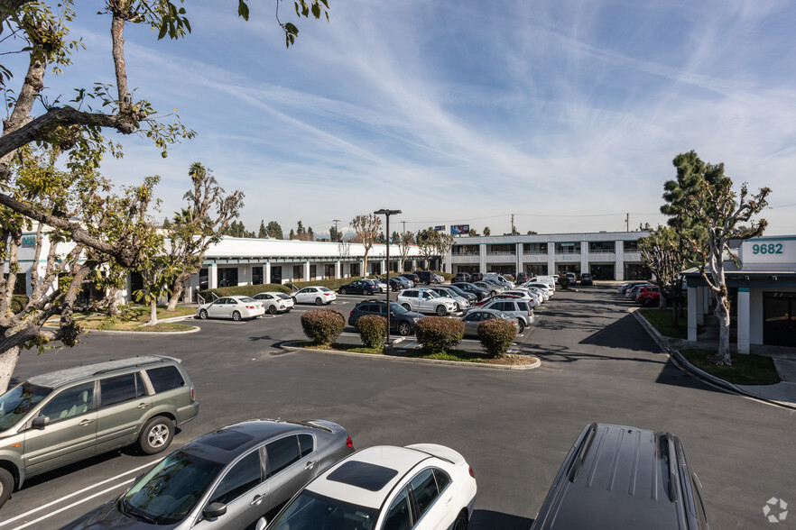 9682-9698 Telstar Ave, El Monte, CA for lease - Building Photo - Image 3 of 8