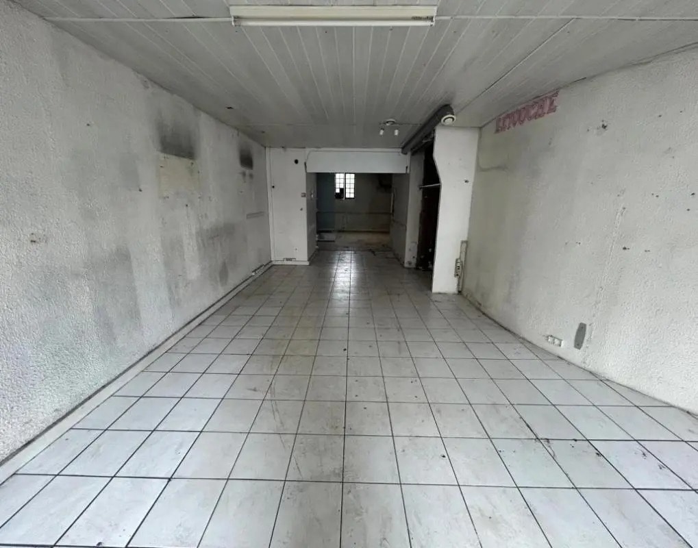 100 Avenue Roger Salengro, Champigny-sur-Marne for lease Interior Photo- Image 1 of 3