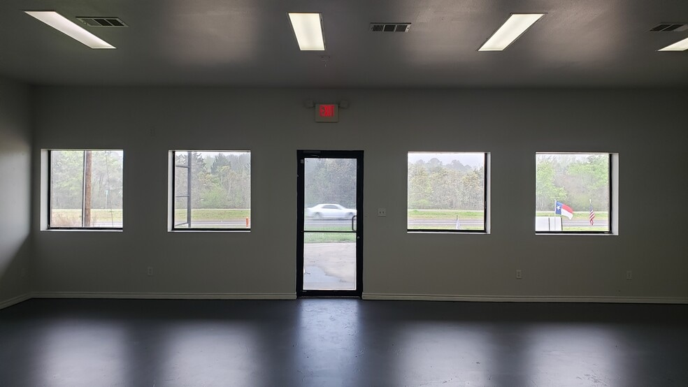 6725 E US Highway 80, Longview, TX for lease - Interior Photo - Image 3 of 10