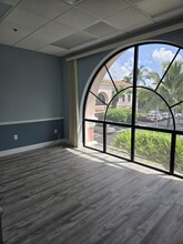 500 University Blvd, Jupiter, FL for lease Building Photo- Image 2 of 4