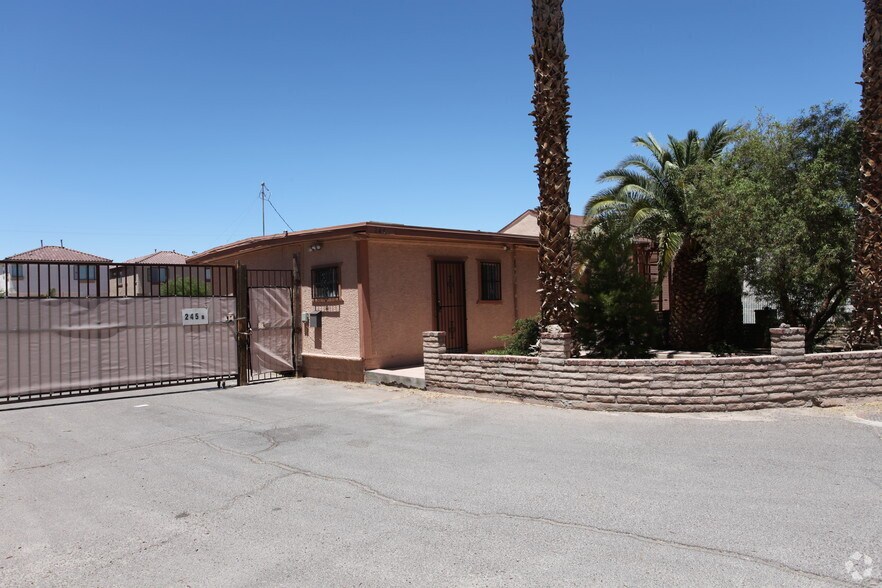 245 Elliott Rd, Henderson, NV for lease - Primary Photo - Image 1 of 2