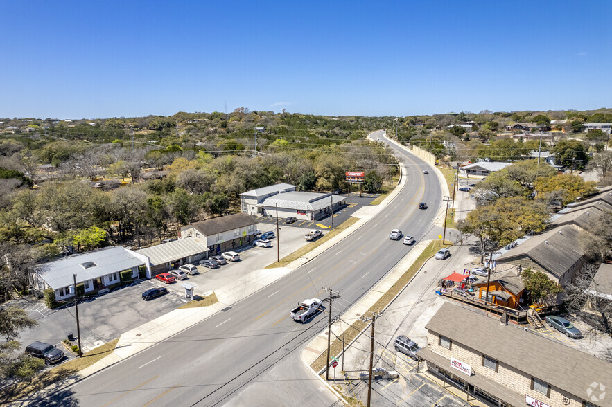 1111 N Walnut Ave, New Braunfels, TX for lease - Aerial - Image 3 of 16