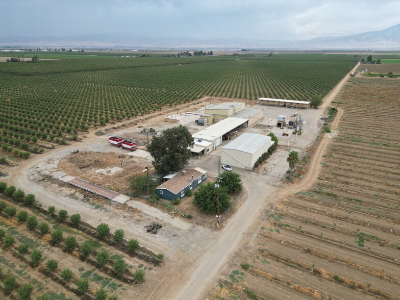 13649 Weedpatch Hwy, Bakersfield, CA for lease - Building Photo - Image 3 of 11