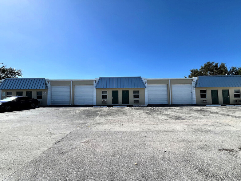 1451 SW 12th Ave, Pompano Beach, FL for lease - Building Photo - Image 1 of 9