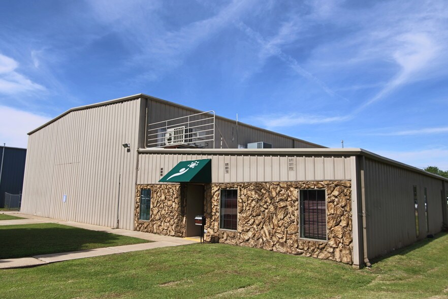 7508 Melrose Ln Oklahoma City Ok 73127 Manufacturing Property