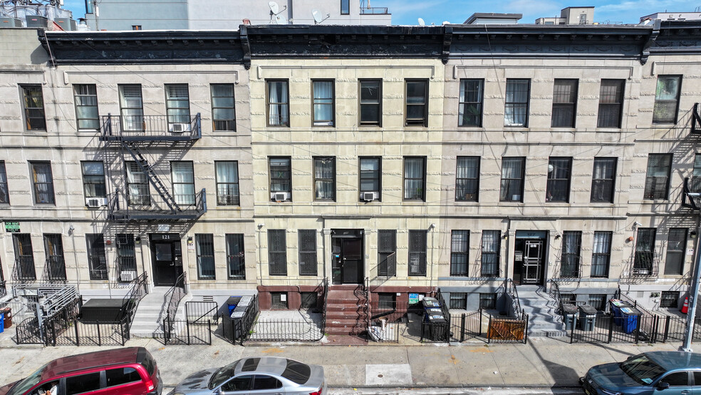 125 Rogers Ave, Brooklyn, NY for sale - Building Photo - Image 1 of 6