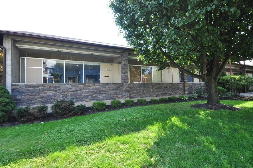 701 W Union Blvd, Bethlehem, PA 18018