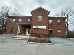 938 Louisville Rd, Frankfort, KY for lease Building Photo- Image 1 of 12