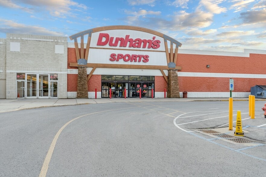 1800 Tiffin Ave, Findlay, OH for sale - Building Photo - Image 1 of 1