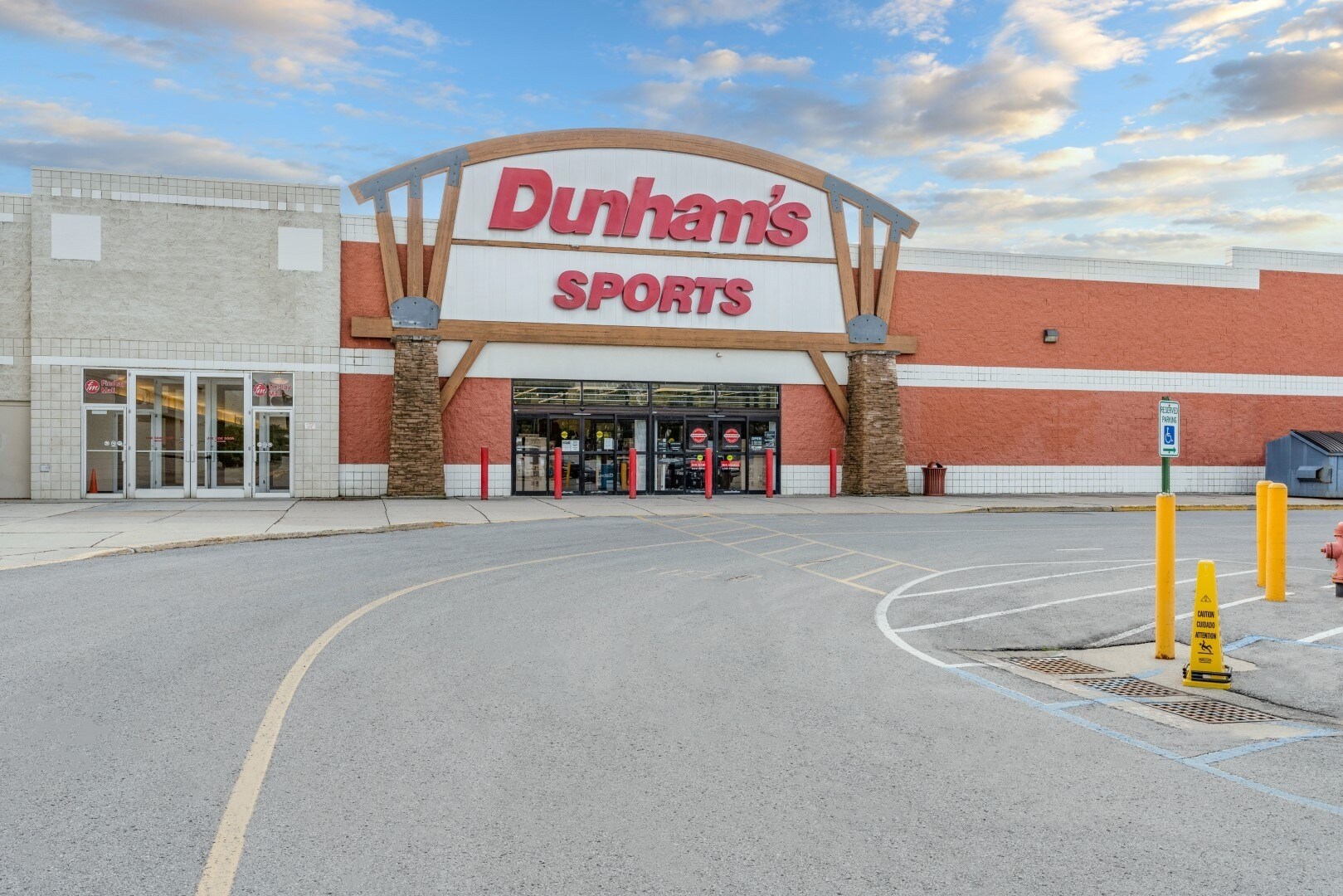 1800 Tiffin Ave, Findlay, OH for sale Building Photo- Image 1 of 1