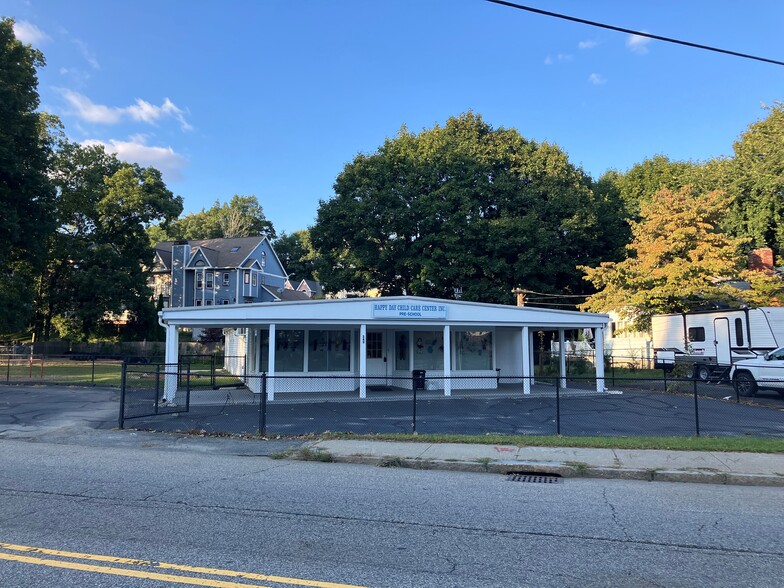 349 Massasoit Rd, Worcester, MA for sale - Primary Photo - Image 1 of 7