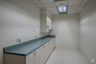 1551 N Tustin Ave, Santa Ana, CA for lease Interior Photo- Image 2 of 5