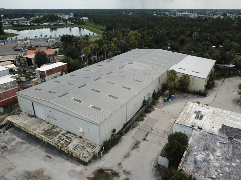2787 N Tamiami Trl, North Fort Myers, FL for lease - Building Photo - Image 2 of 6