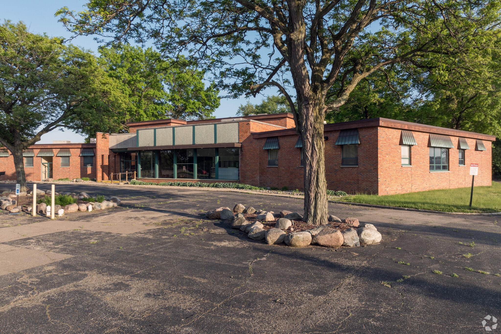 9880 E Michigan Ave, Galesburg, MI for sale Primary Photo- Image 1 of 1