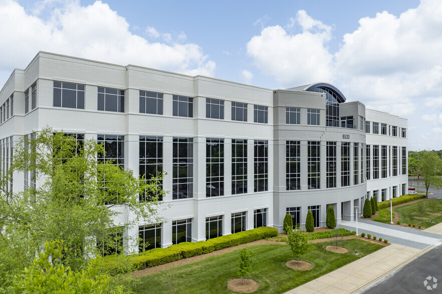 8520 Cliff Cameron Dr, Charlotte, NC for lease - Building Photo - Image 1 of 8