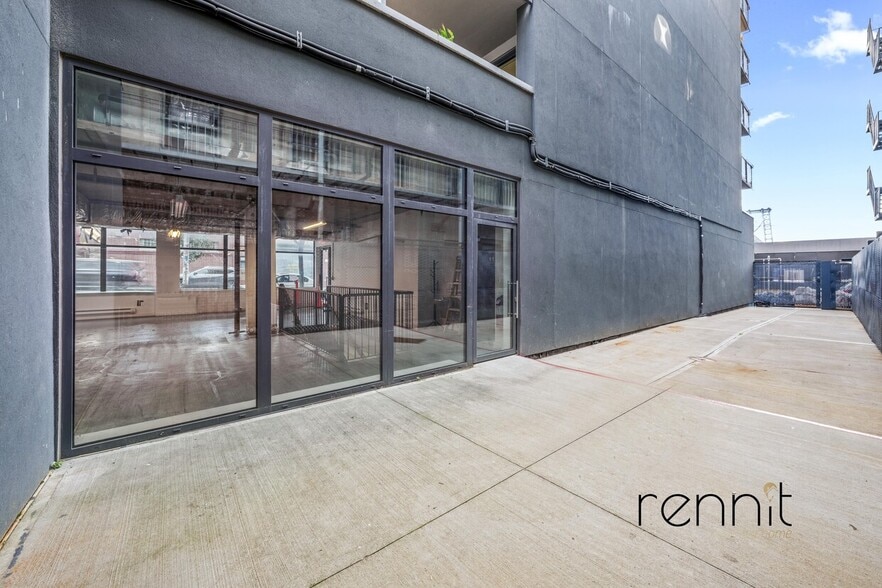349 Kent Ave, Brooklyn, NY for lease - Building Photo - Image 3 of 42