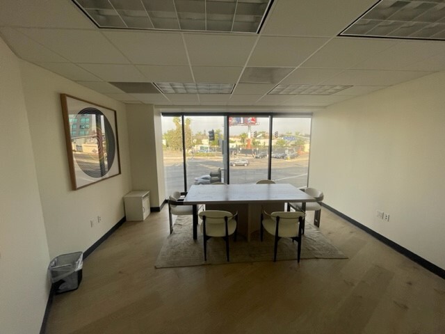 8200 Wilshire Blvd, Beverly Hills, CA for lease Building Photo- Image 1 of 9