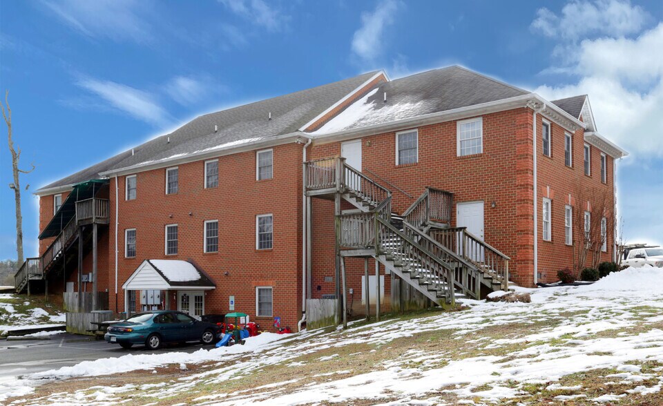 2560 Anderson Hwy, Powhatan, VA for lease - Building Photo - Image 2 of 9