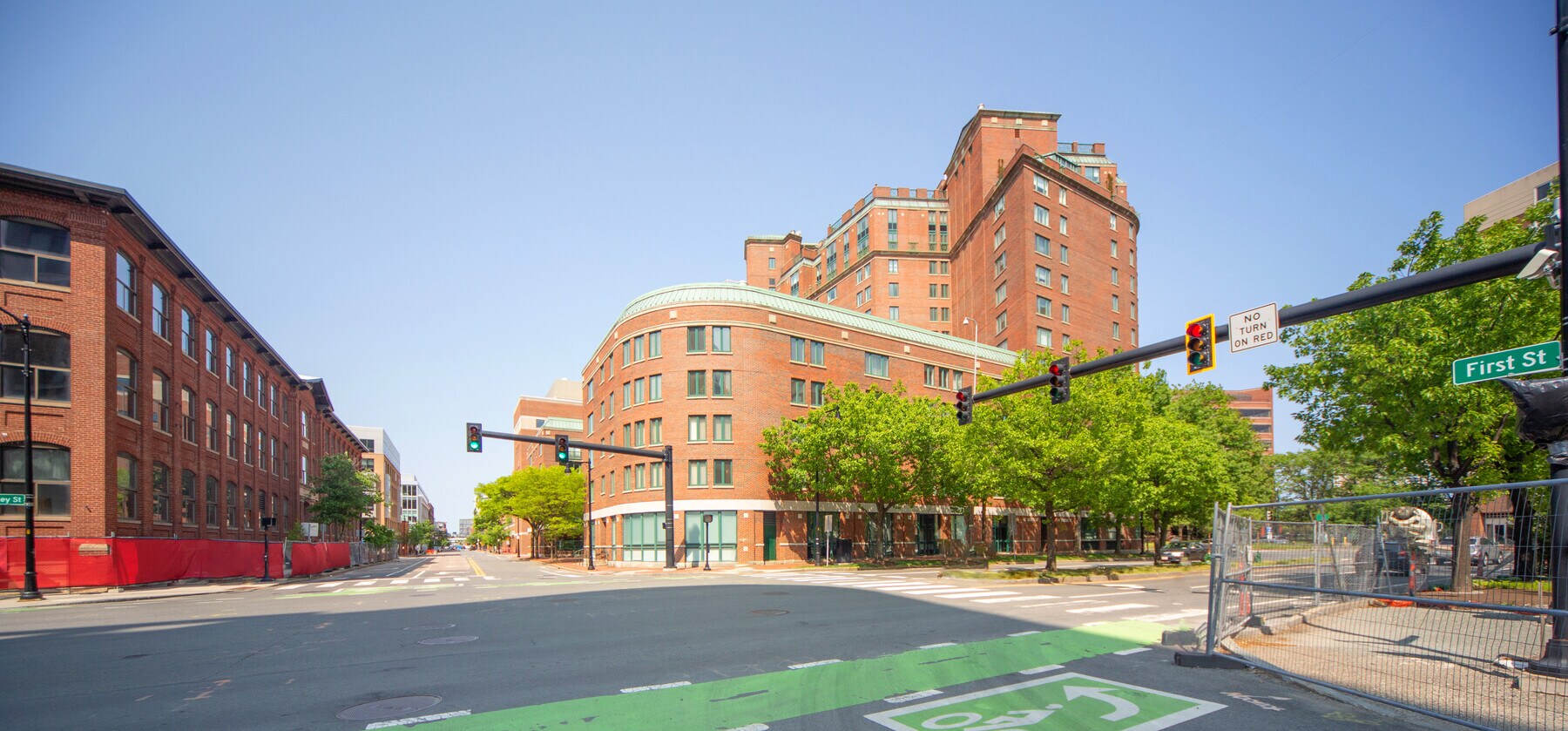 10 Rogers St, Cambridge, MA 02142 River Court