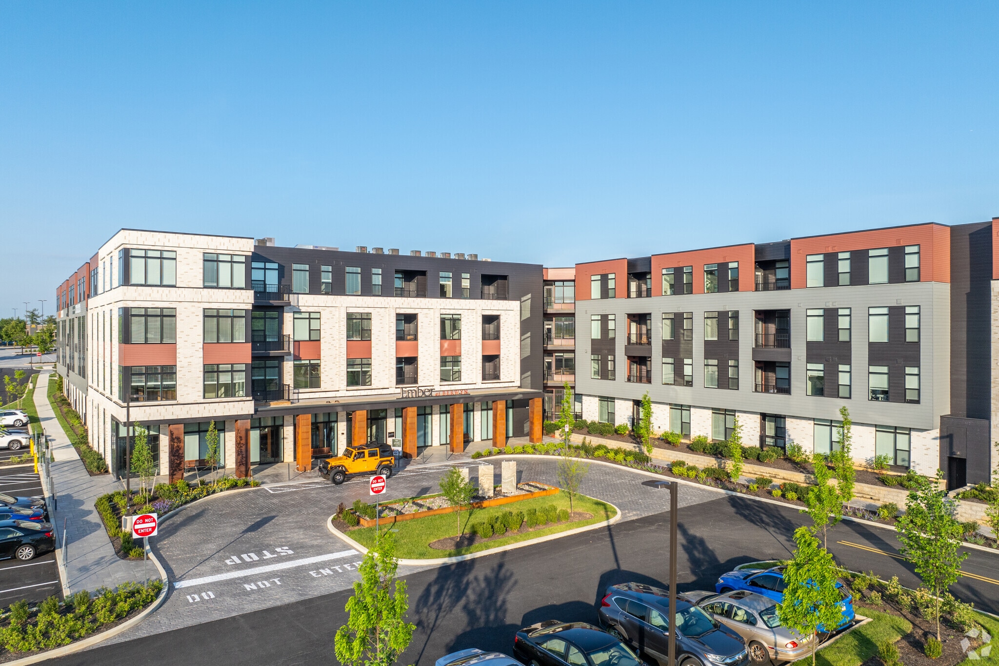 400 W Swedesford Rd, Berwyn, PA for lease Primary Photo- Image 1 of 27