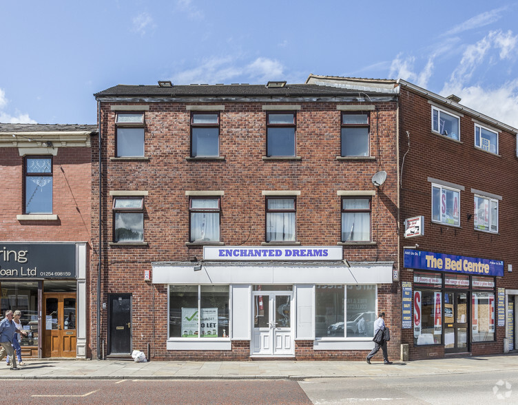 86 Darwen St, Blackburn for lease - Primary Photo - Image 1 of 4