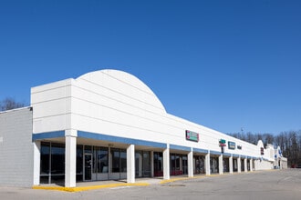 260-300 W Carleton Rd, Hillsdale, MI for lease Building Photo- Image 2 of 2