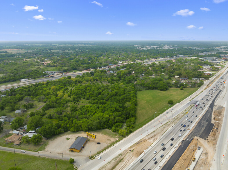 IH 35, Waco, TX for sale - Building Photo - Image 2 of 4