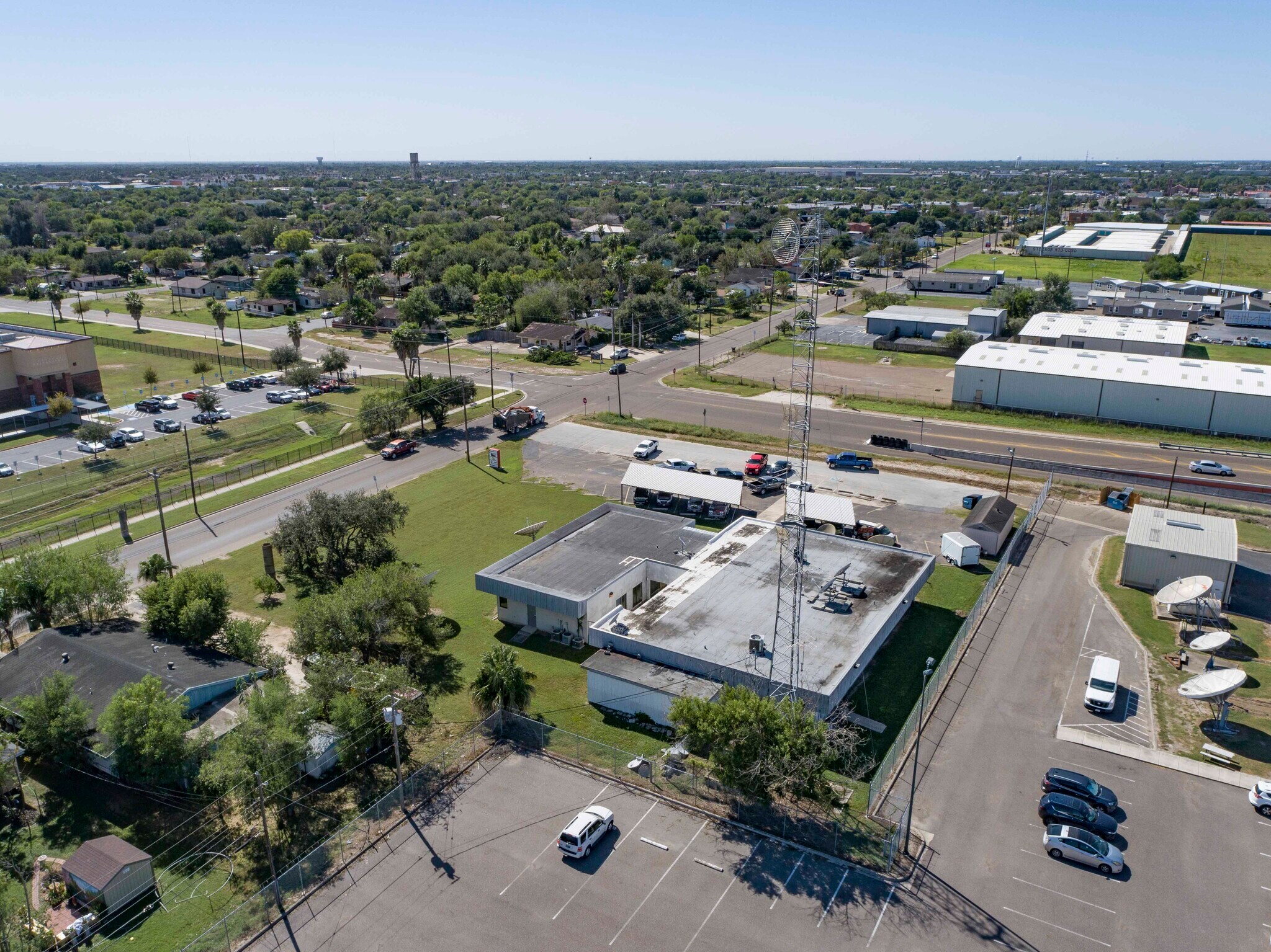 901 E Pike Blvd, Weslaco, TX for sale Building Photo- Image 1 of 1