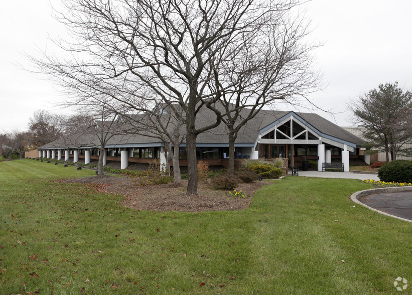 472 California Rd, Quakertown, PA for lease - Primary Photo - Image 1 of 14