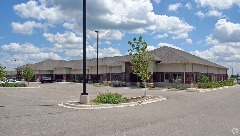 1442 Merchant Dr, Algonquin, IL 60102 Office for Sale