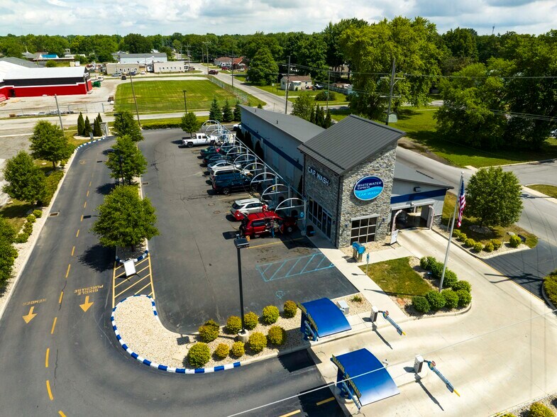 600 Trenton Ave, Findlay, OH 45840 WhiteWater Express Car Wash