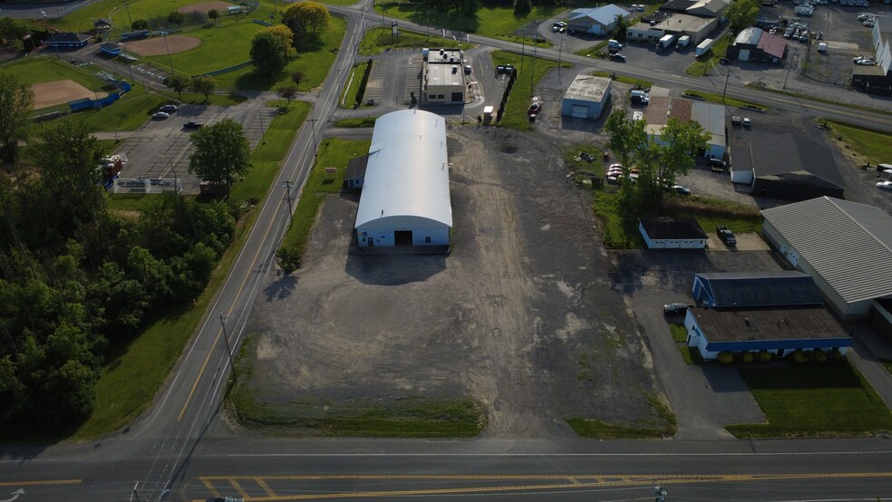 6115 Gillette Rd, Cicero, NY for lease - Building Photo - Image 2 of 11