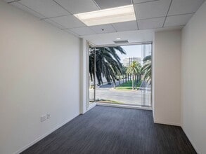 5 Park Plaza, Irvine, CA for lease Interior Photo- Image 2 of 8
