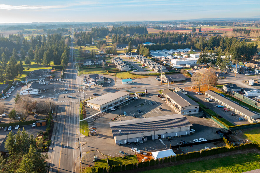 6900 Hannegan Rd, Lynden, WA for lease - Building Photo - Image 3 of 22